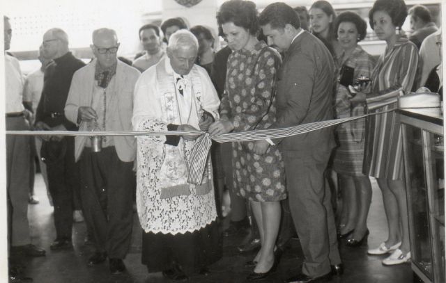 Imagem da Inauguração 12 de maio de 1969 - Farmácia Drogana